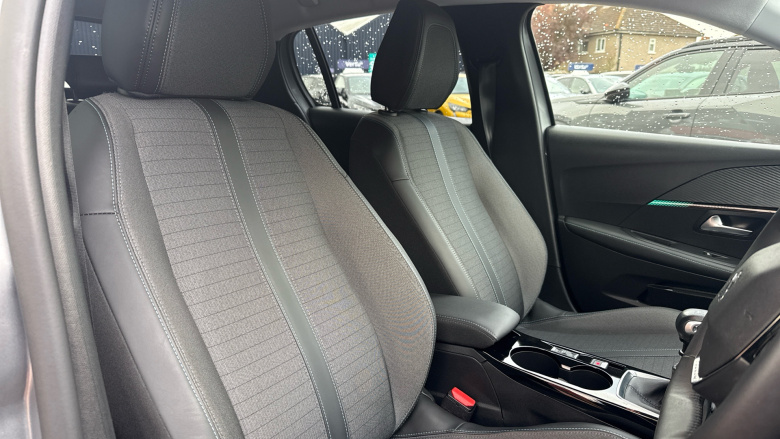 Peugeot 208 1.2 PureTech 100 Allure Premium + 5dr Petrol Hatchback